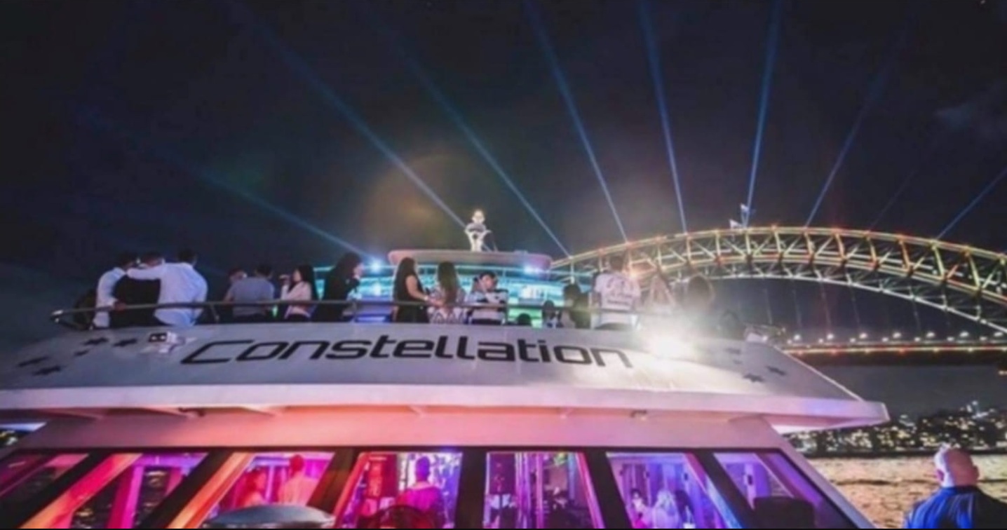 Vivid Sydney 港區遊船 - 燈光裝置與悉尼地標，從水上觀賞